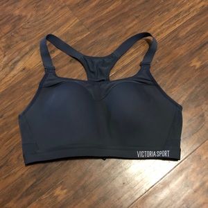 Victoria Sport sports bra!